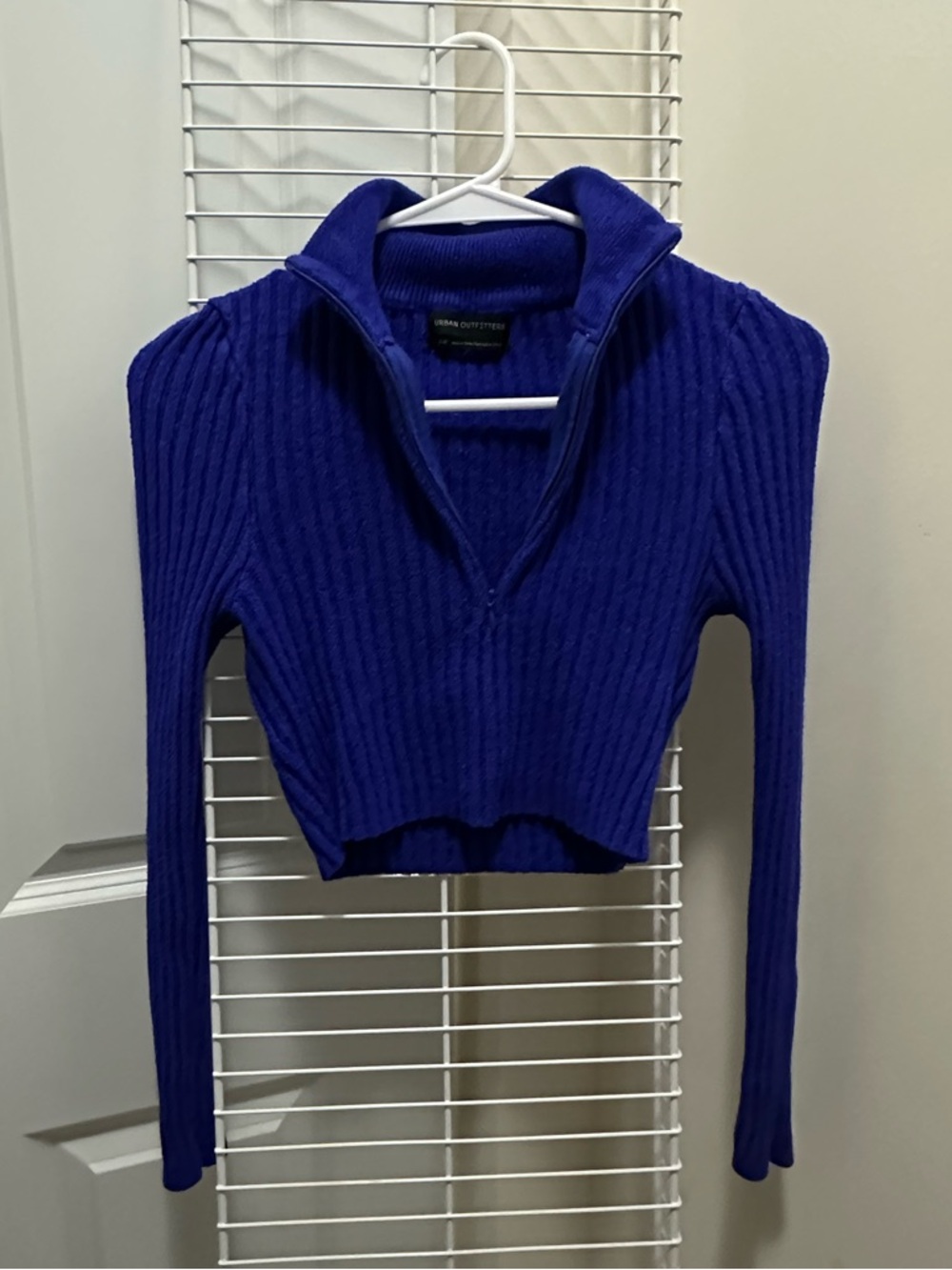 Urban Outfitters Cropped Ribbed Half-Zip Sweater - Blue